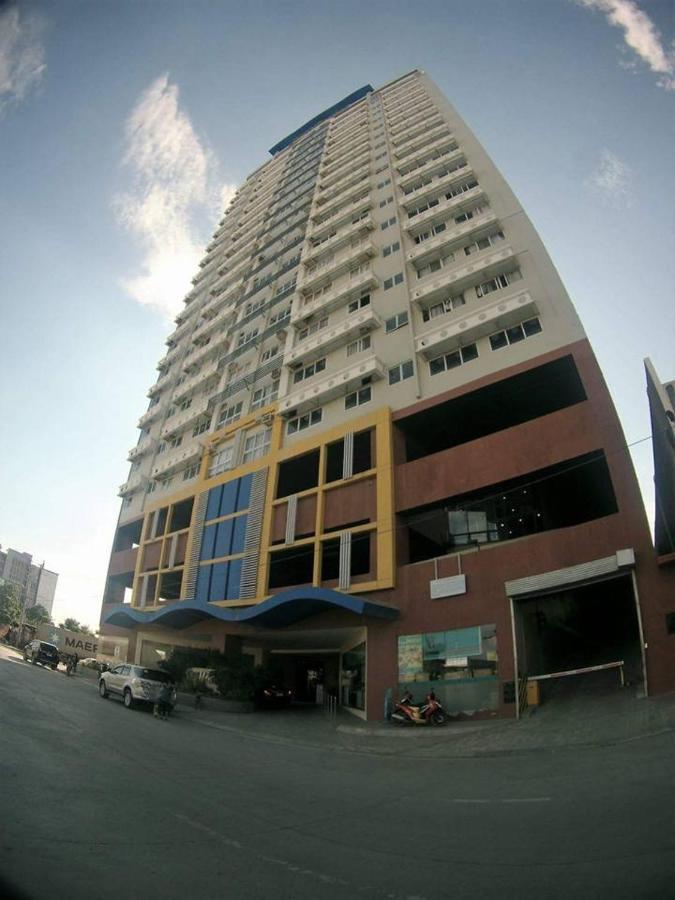Luxanos Condo Place- San Marino Cebu Εξωτερικό φωτογραφία